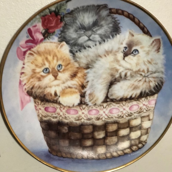 Three Little Kittens Collector Plate - Picture 1 of 5